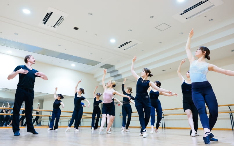 多彩な講師陣によるプロフェッショナル教育